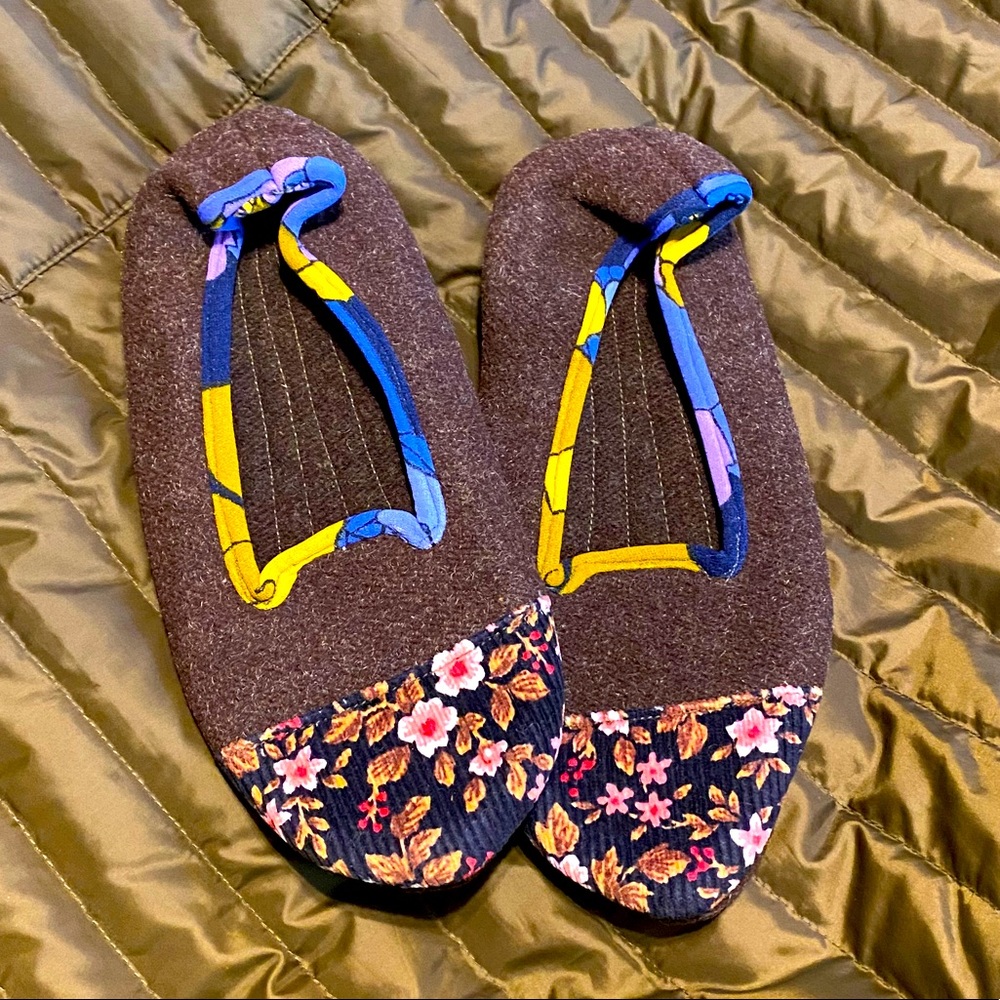 Brand new unique hand made Bulgarian slippers